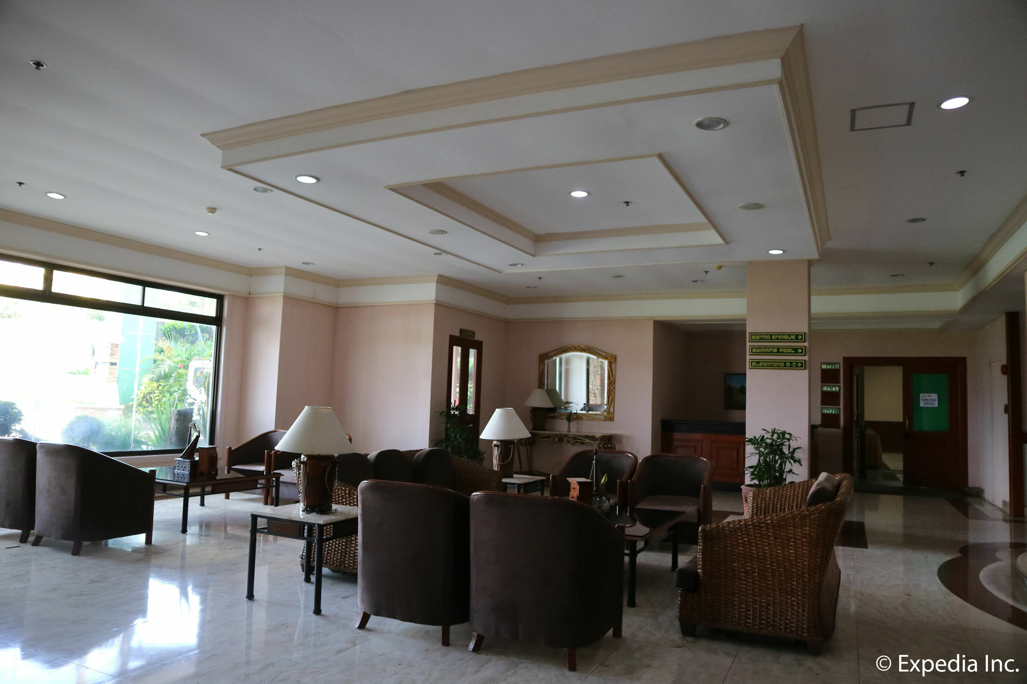 Sunrise Holiday Mansion Tagaytay City Eksteriør bilde