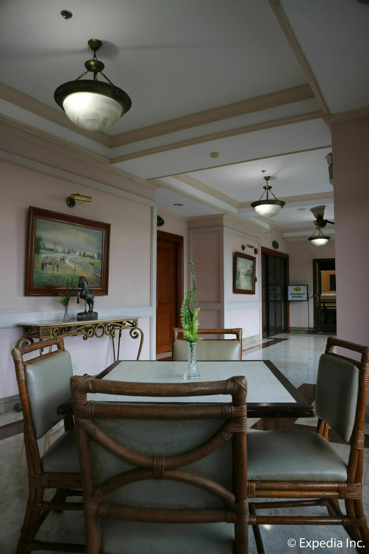 Sunrise Holiday Mansion Tagaytay City Eksteriør bilde